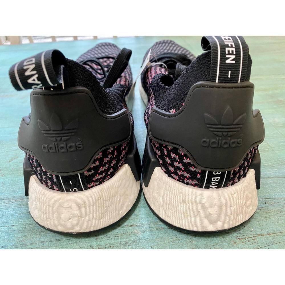 ADIDAS NMD R1 STLT PRIMEKNIT SOLAR PINK  (13) - Picture 5 of 12